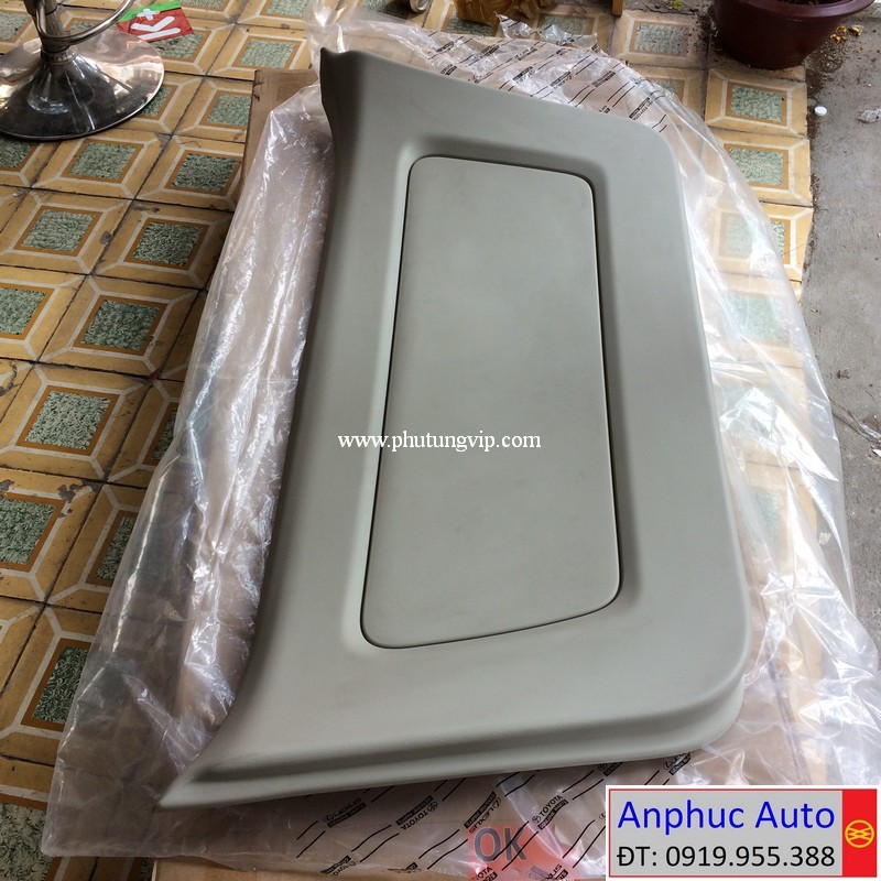 Tappi-cop-sau-Toyota-Innova-2015-chinh-hang-67750-0K040-E0.jpg