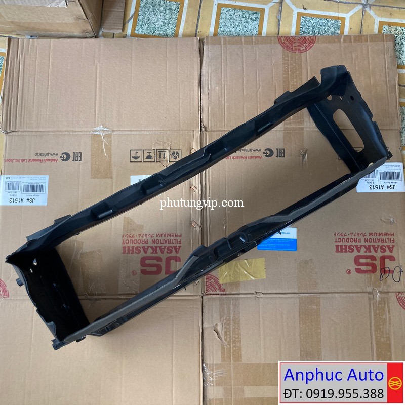 khung-xuong-can-truoc-tren-320i-2017-OEM-51747255413.jpg